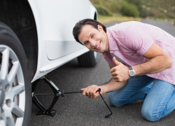 11 Steps on How To Jack Up A Car from the Front
